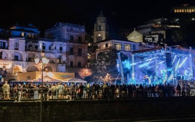 Amalfi diventa un grande teatro sul mare